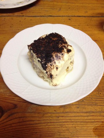 Zdravé tiramisu :) 3x 250g mascarpone, 8 BIO vajíčok, BIO kakao, piškóty bezlepkové 3 balenia, BIO káva(ideálne power coffe), stévia alebo iné prírodné sladidlo napr. med. 